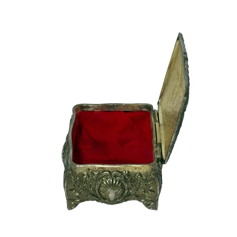 Vintage Repousse Metal Enamel Trinket Jewelry Box Courting Couple Made in  Japan